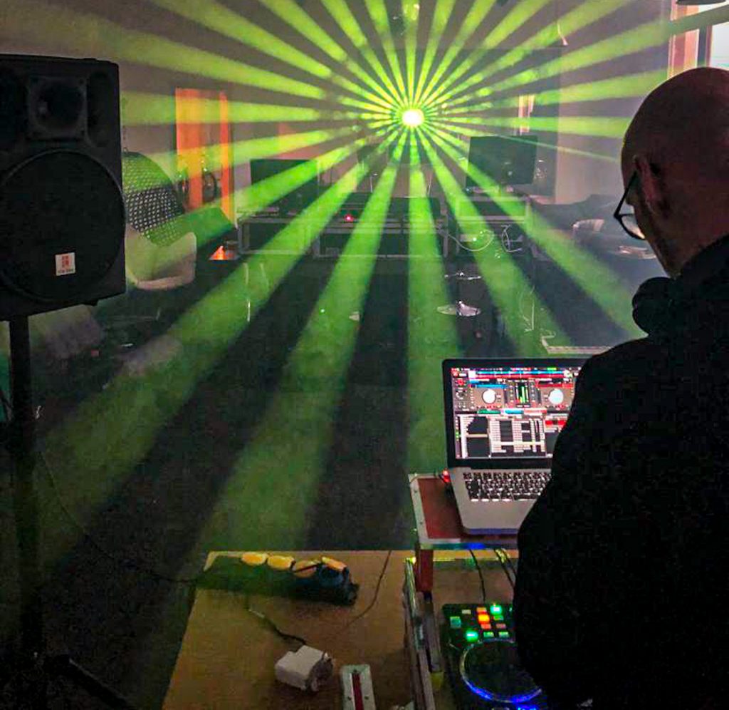 Laserbeamer, Taktfabrik-DJ, Proberaum, DJ Andrew M